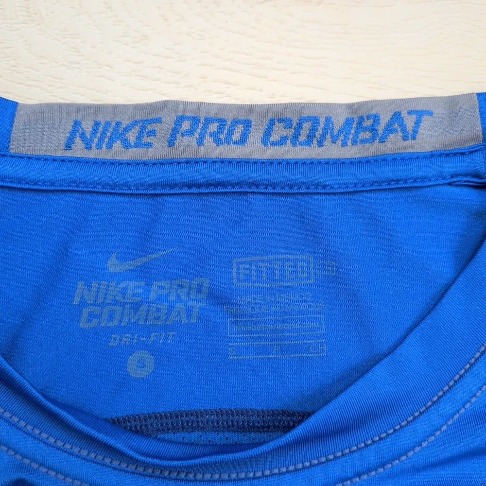 Nike‎ Pro Combat Core 2.0 Shirt Mens S Fitted Short Sleeve Royal Blue 449787-495